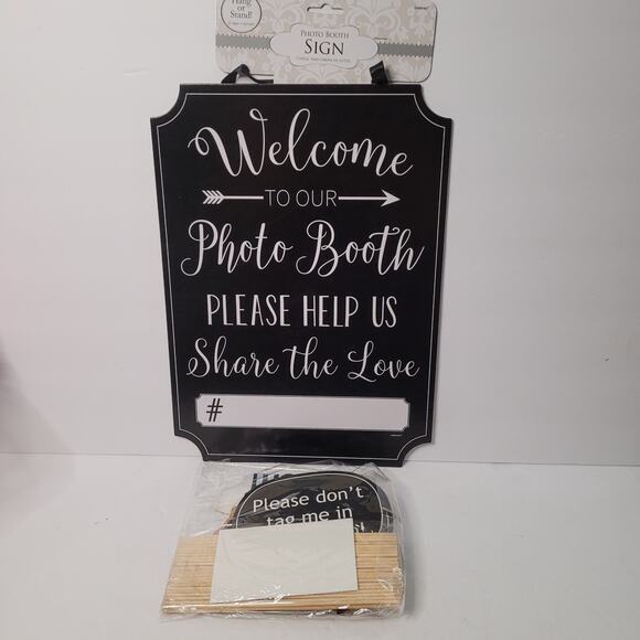 Photo Booth Sign and Props Set - Picture 7 of 16